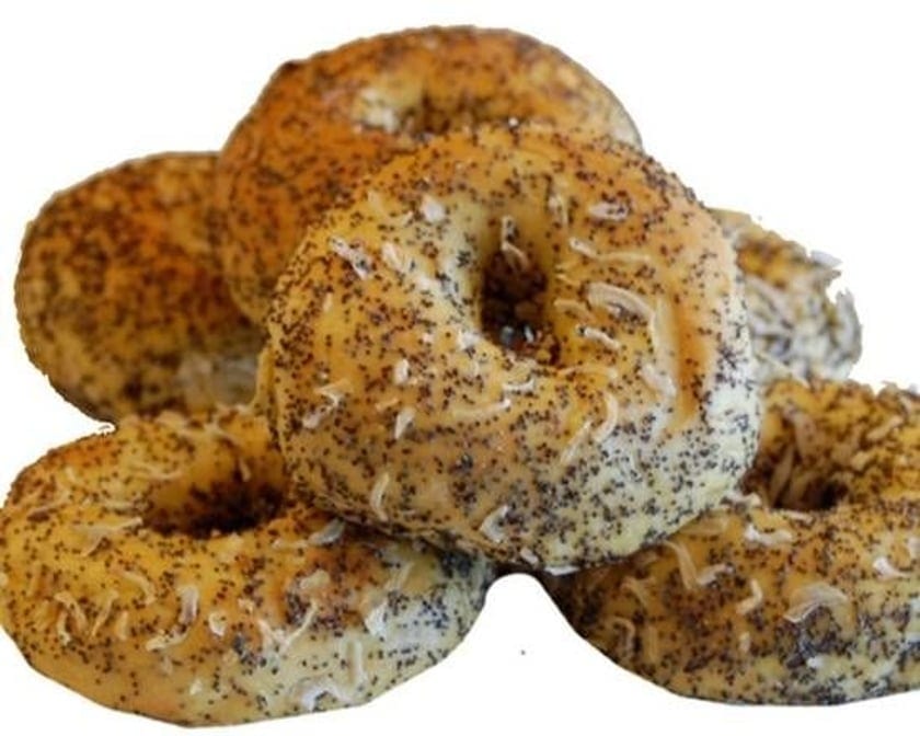 6 Onion Bagels.